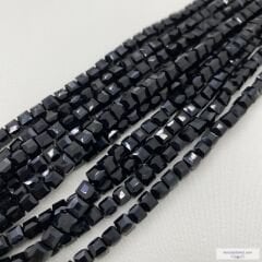 4mm Küp Kesim Dizi Kristal - Siyah