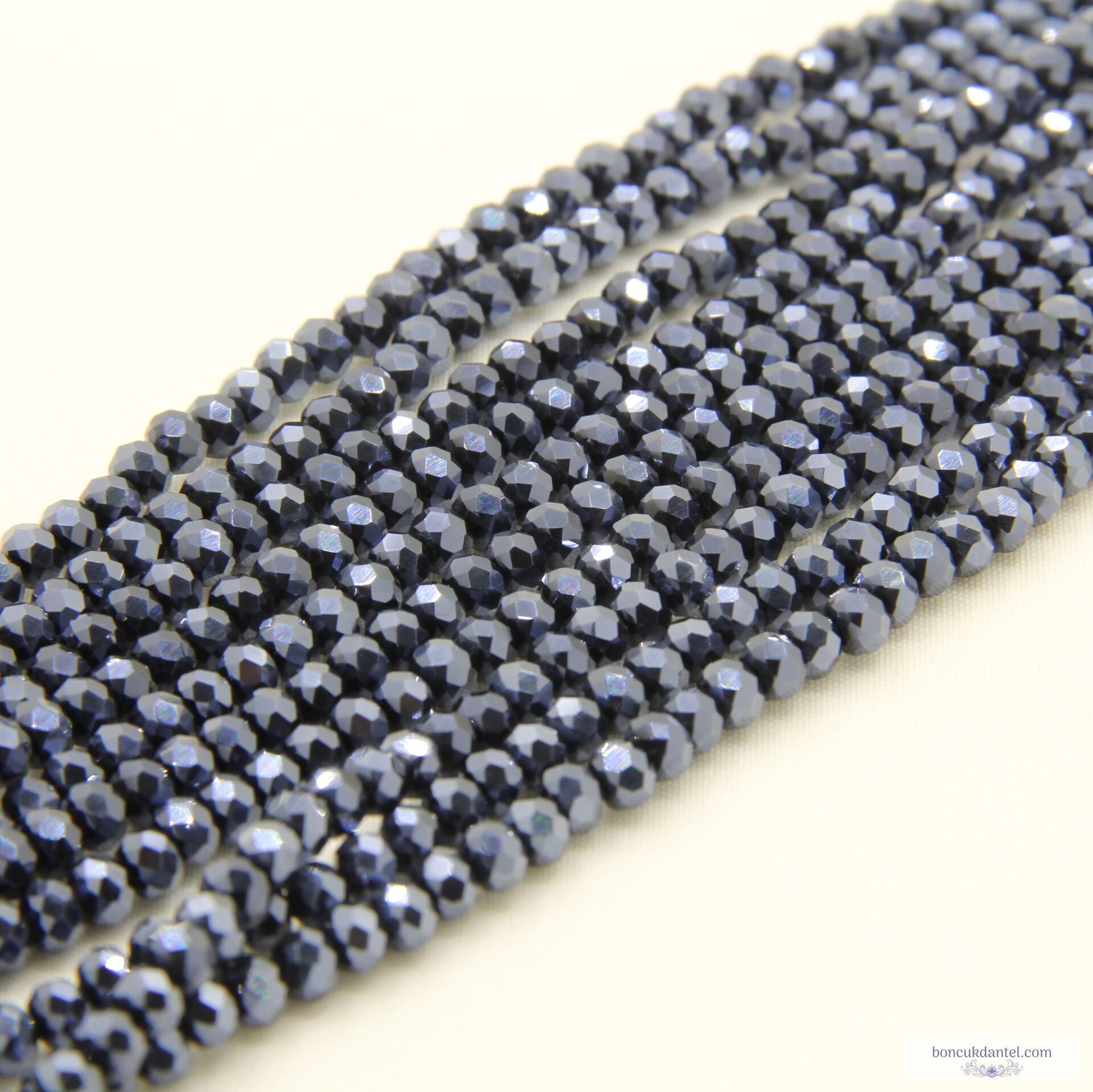 4mm Basık Dizi Kristal Lacivert (Füme)