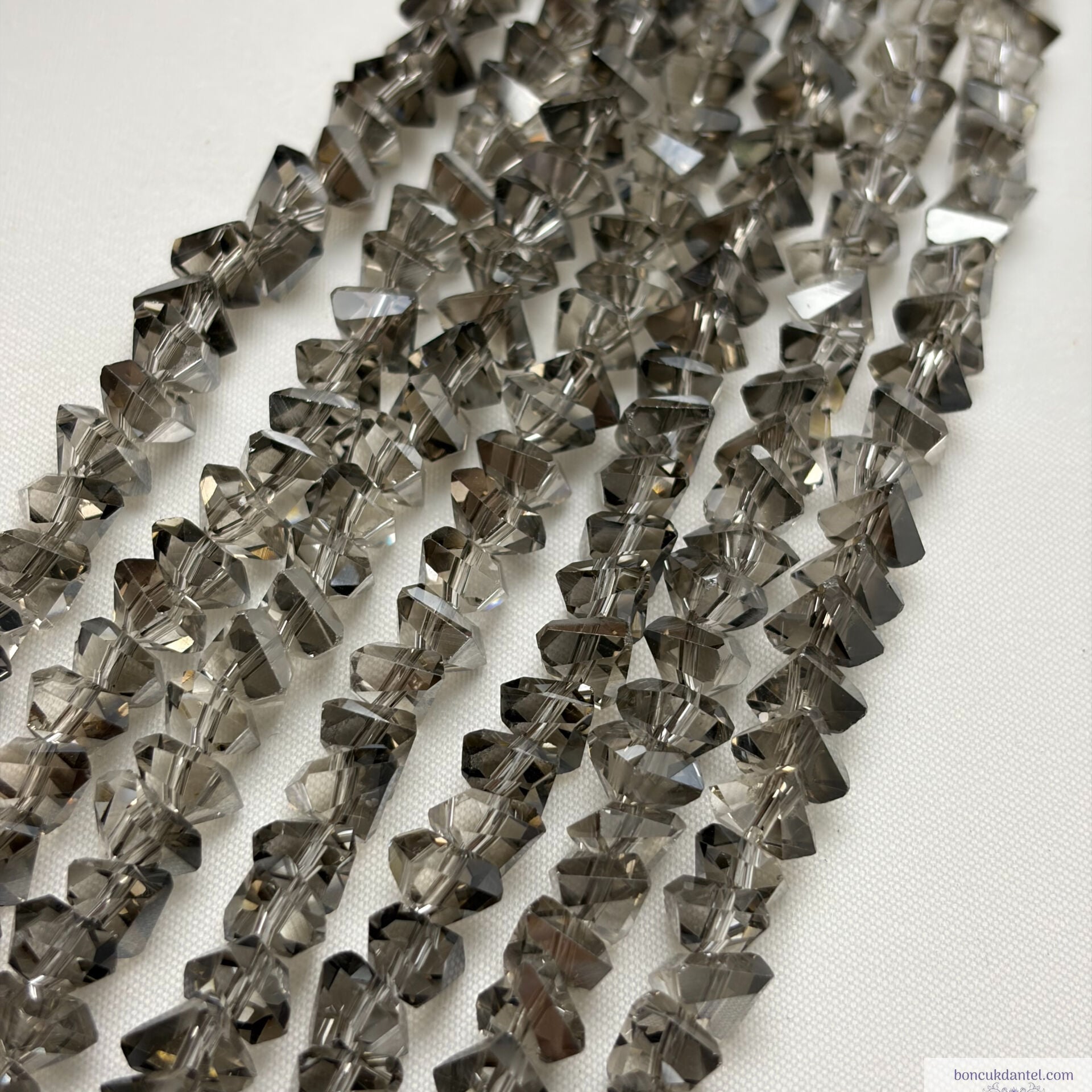 8mm Üçgen (Çapraz) Duman Rengi