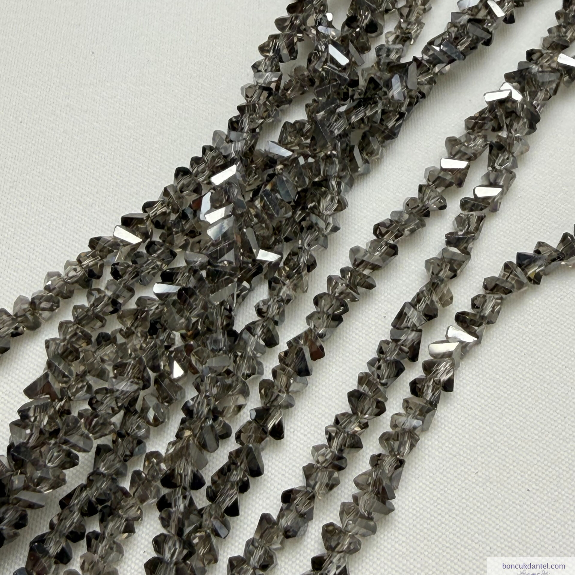 4mm Üçgen (Çapraz) Kristal Duman Rengi