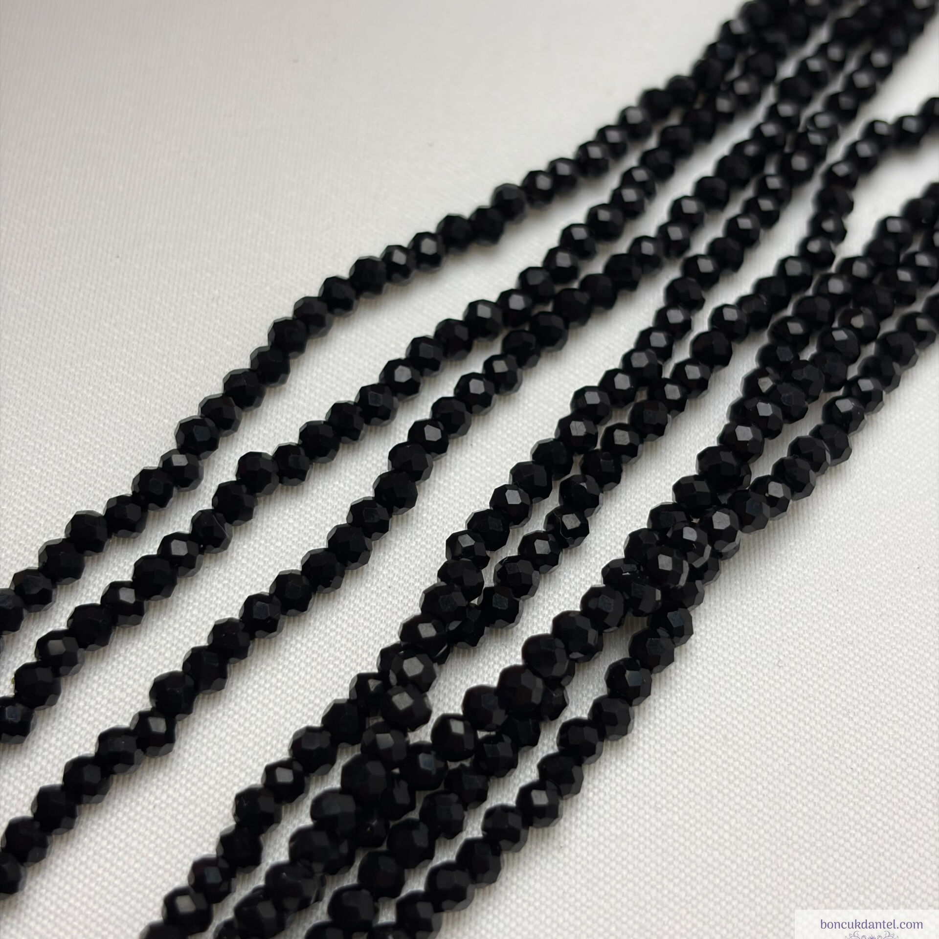 2mm Basık Kristal Siyah Rengi