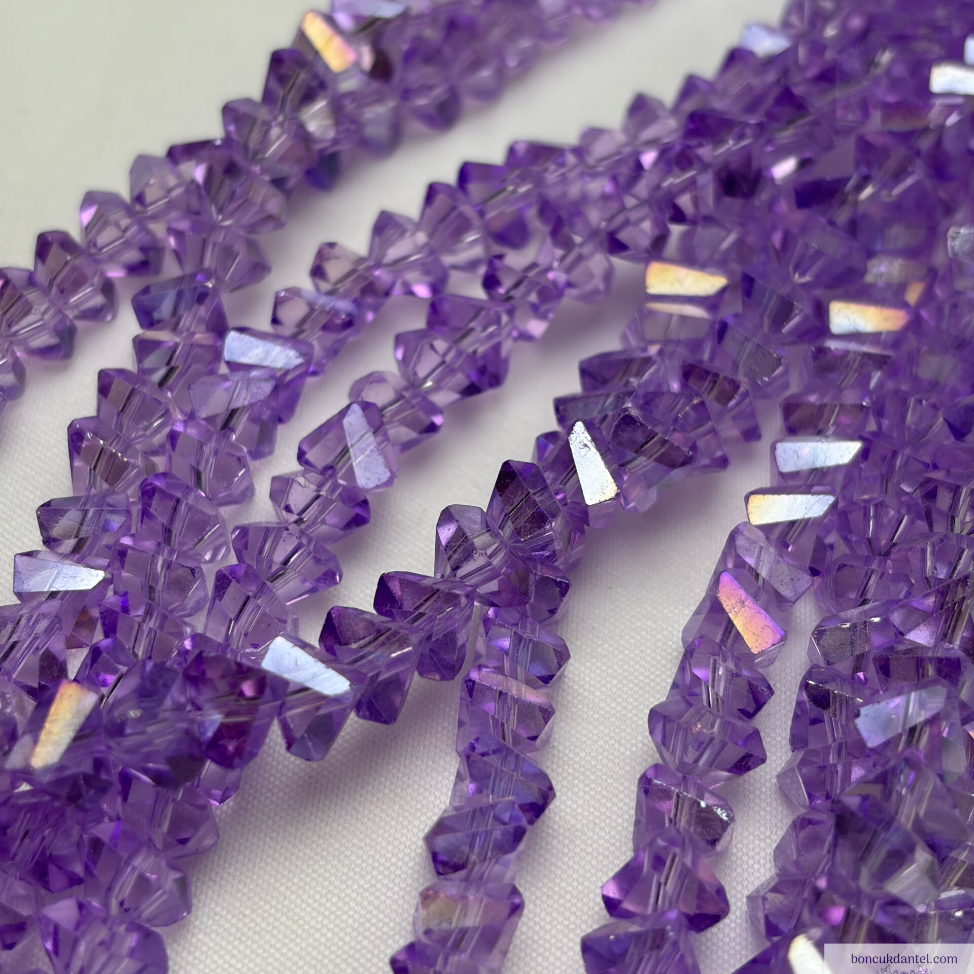8mm Üçgen (Çapraz) Lila Rengi