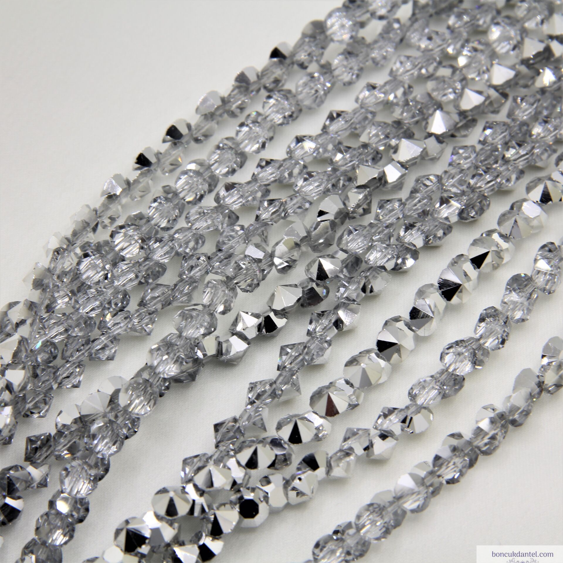 6mm Alttan Dikme Kristal Yarı Gümüş Rengi