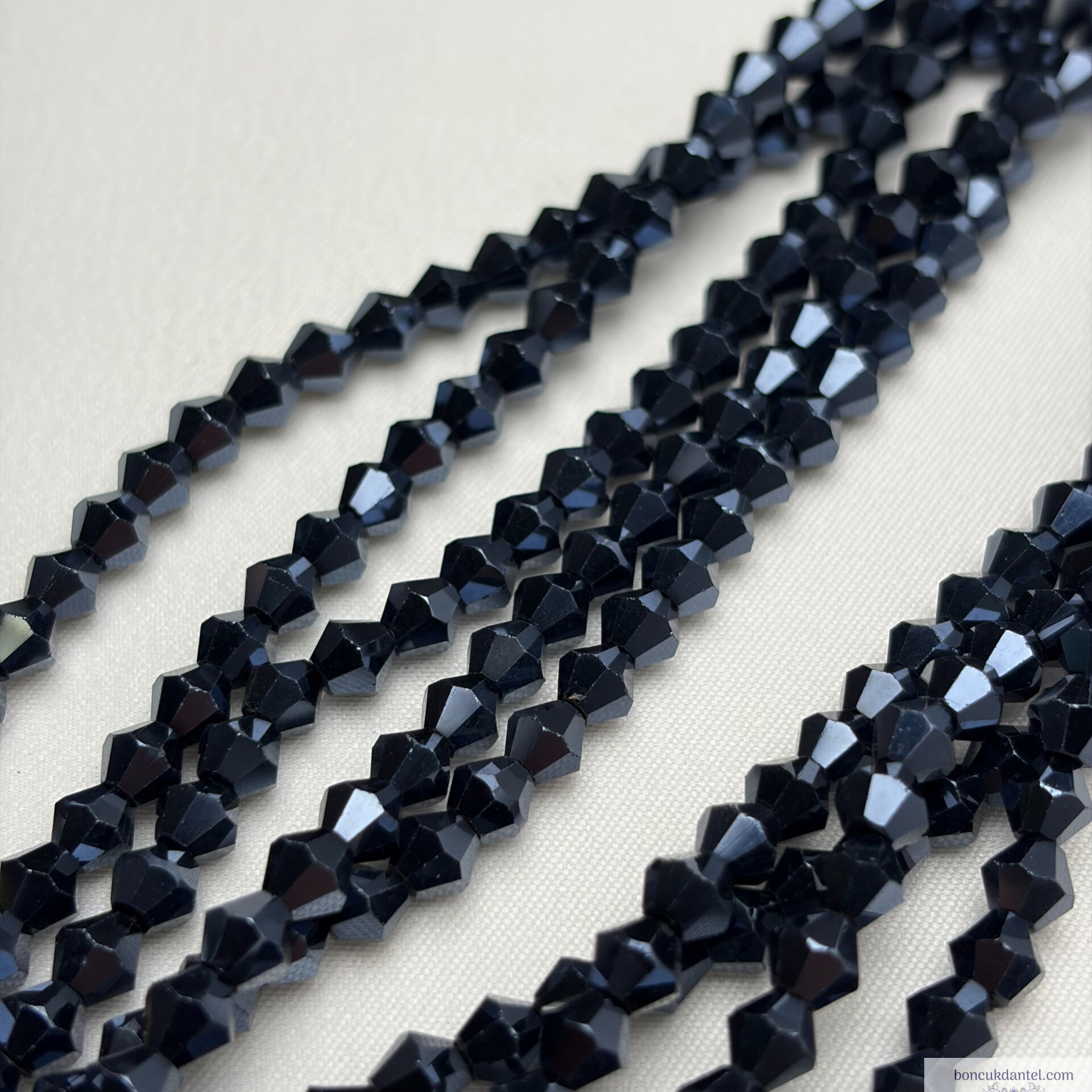 5mm Piramit Laci Rengi